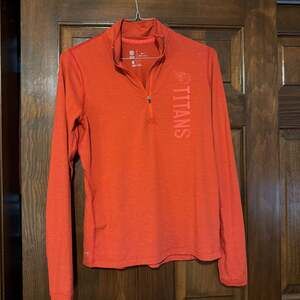 Nike Women's Red Tennessee Titans Quarter-Zip Top LG